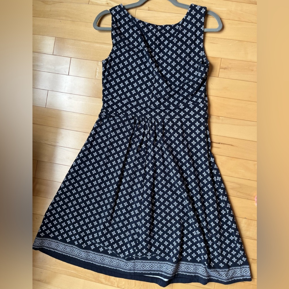 Lands End navy and white cotton dress in small (size 6/8)